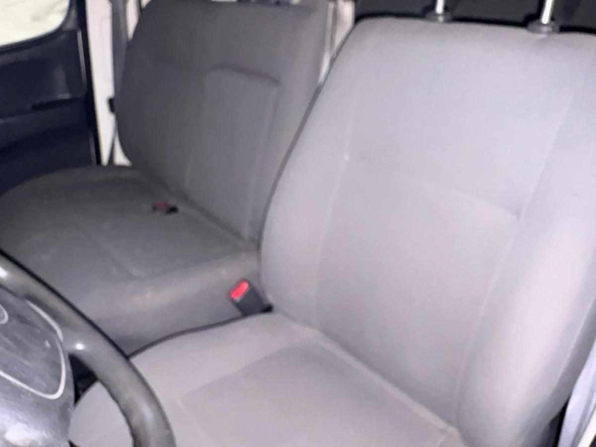 toyota-hiace-2-5-88cv-2005-diesel-2494cc