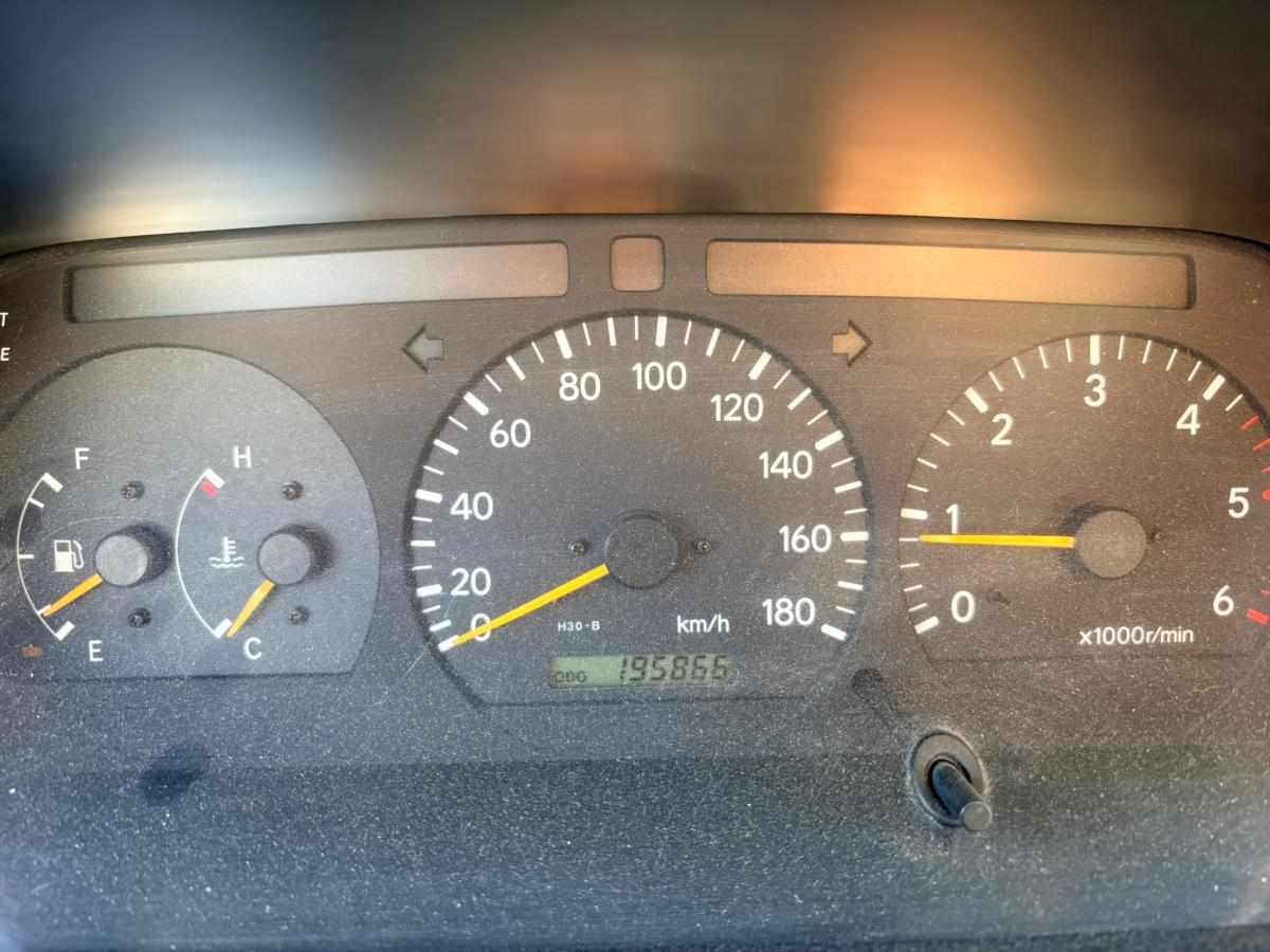 toyota-hiace-2-5-88cv-2005-diesel-2494cc