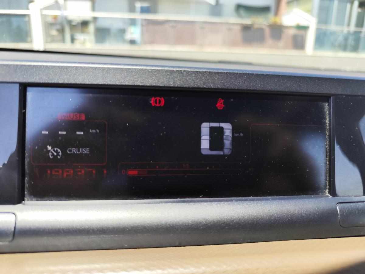 citroen-c4-cactus-1-6-bluehdi-2015-diesel-1560cc