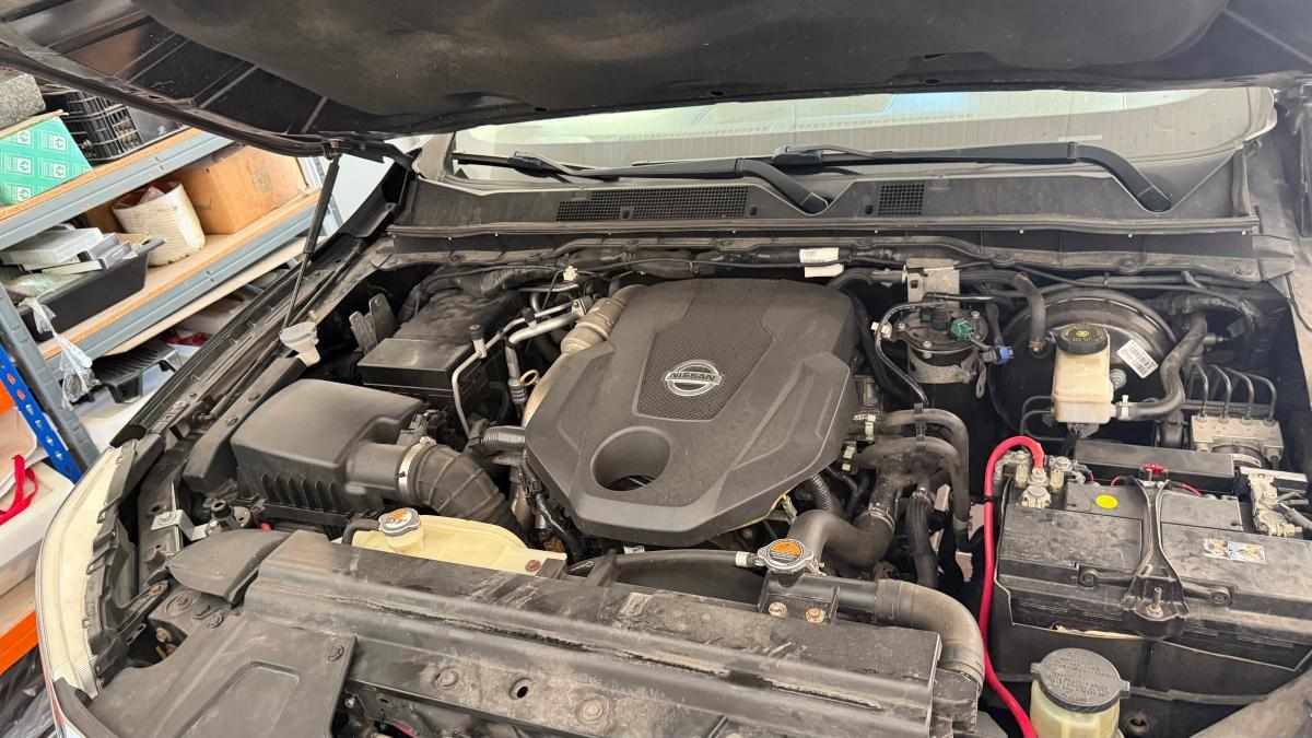 nissan-np300-navara-2-3-dci-awd-2016-diesel-2298cc