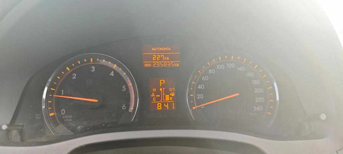 toyota-avensis-2-2-d-4d-2009-diesel-2231cc