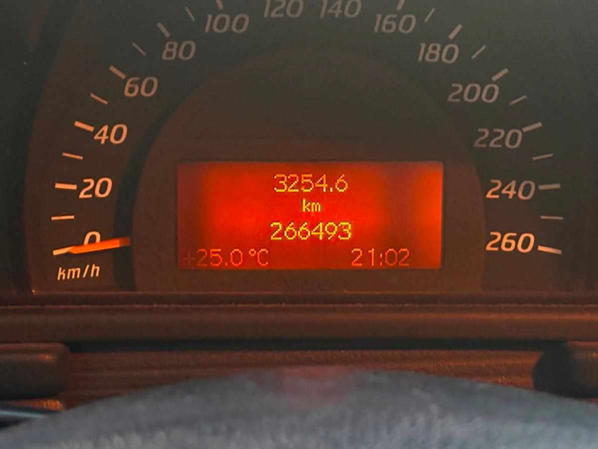 mercedes-benz-classe-c-c-220-cdi-2002-diesel-2148cc