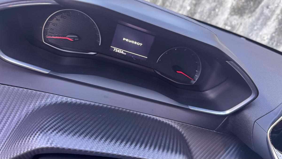 peugeot-208-1-2-puretech-2021-gasolina-1199cc