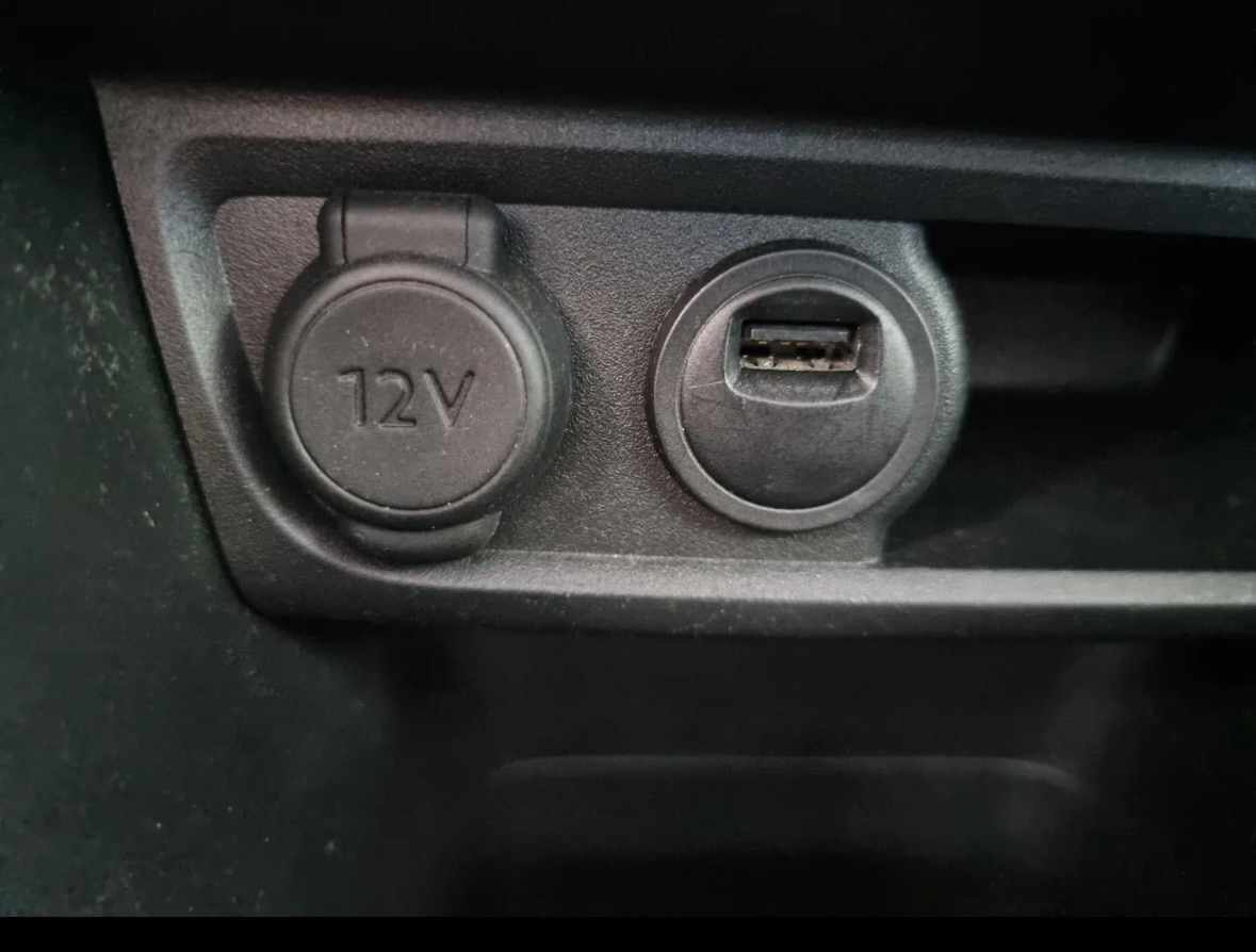peugeot-208-1-2-vti-2018-gasolina-1199cc