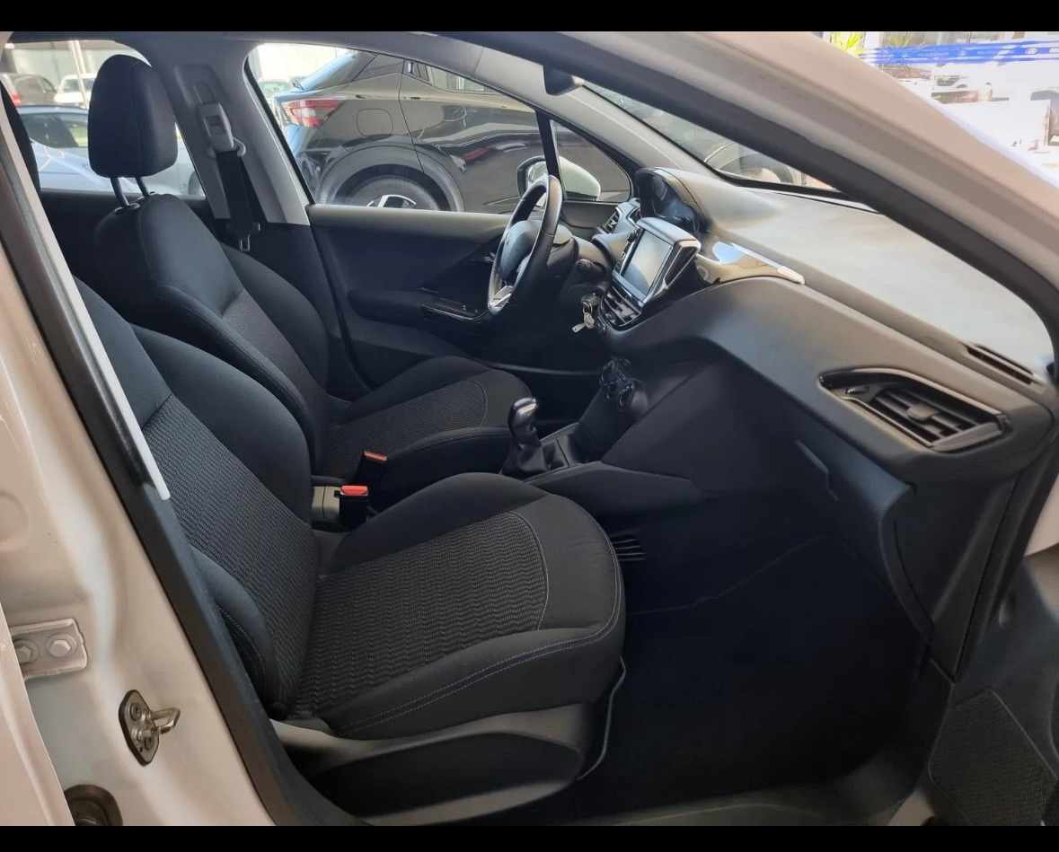 peugeot-208-1-2-vti-2018-gasolina-1199cc