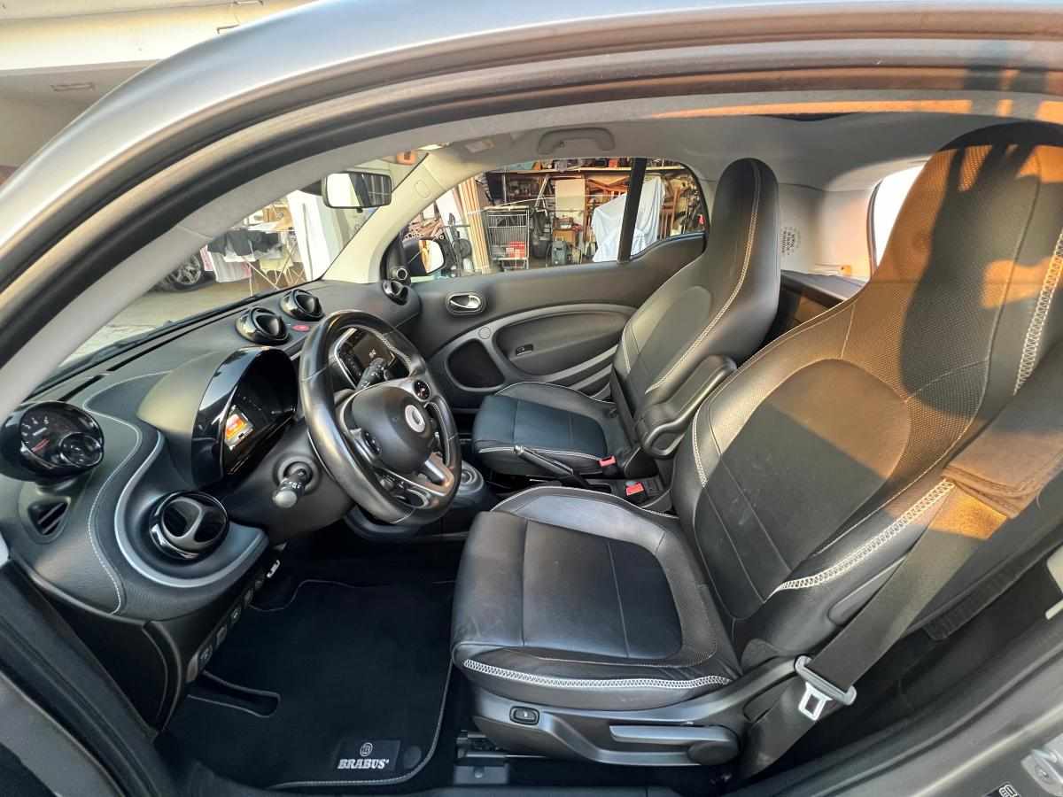 smart-fortwo-0-9-brabus-2017-gasolina-898cc