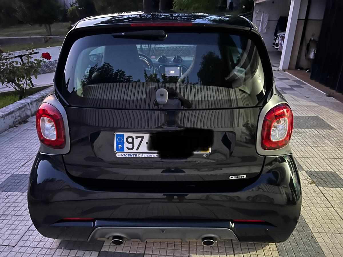 smart-fortwo-0-9-brabus-2017-gasolina-898cc