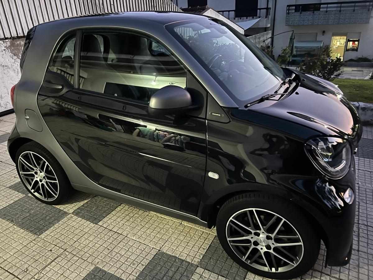 smart-fortwo-0-9-brabus-2017-gasolina-898cc
