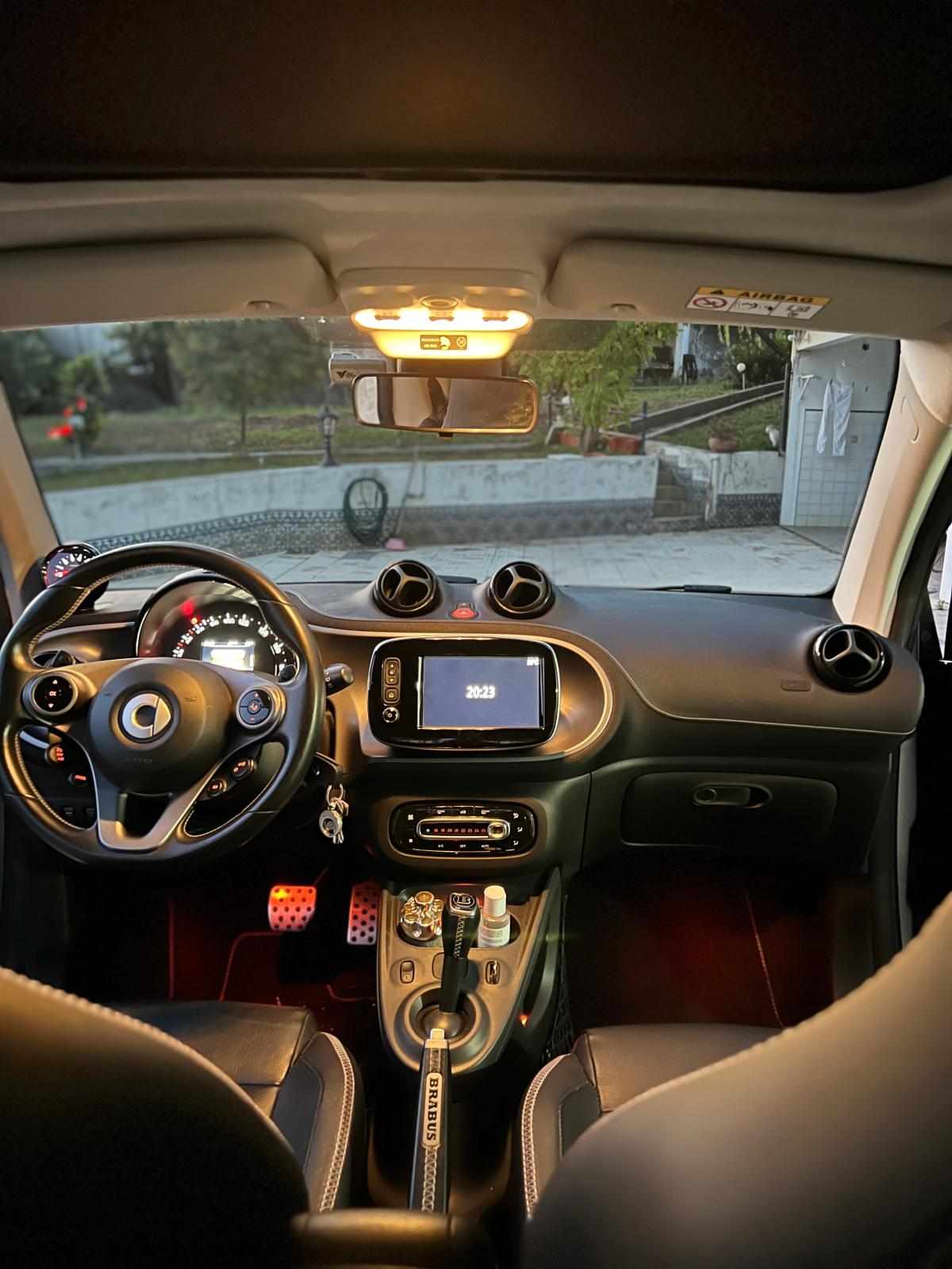 smart-fortwo-0-9-brabus-2017-gasolina-898cc