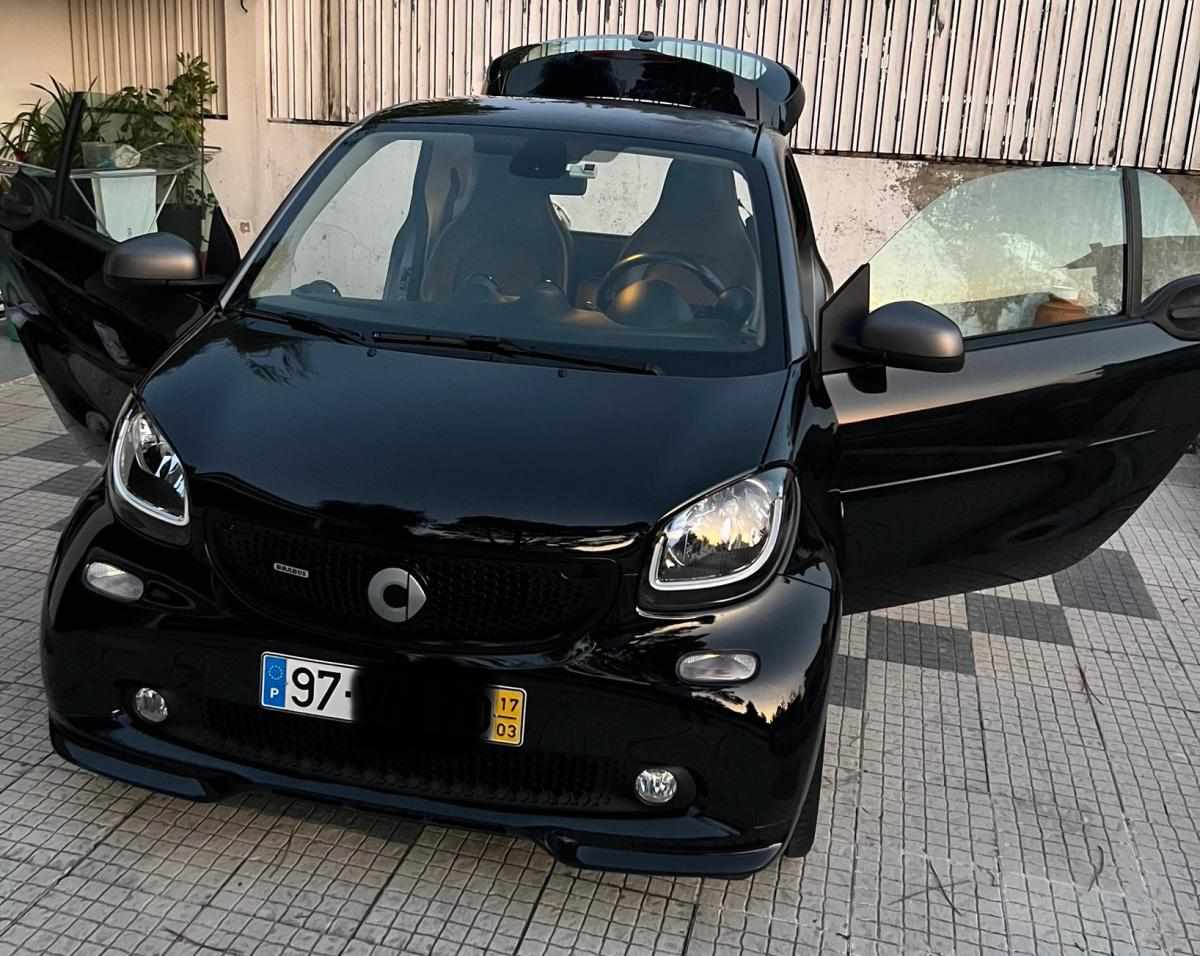 smart-fortwo-0-9-brabus-2017-gasolina-898cc