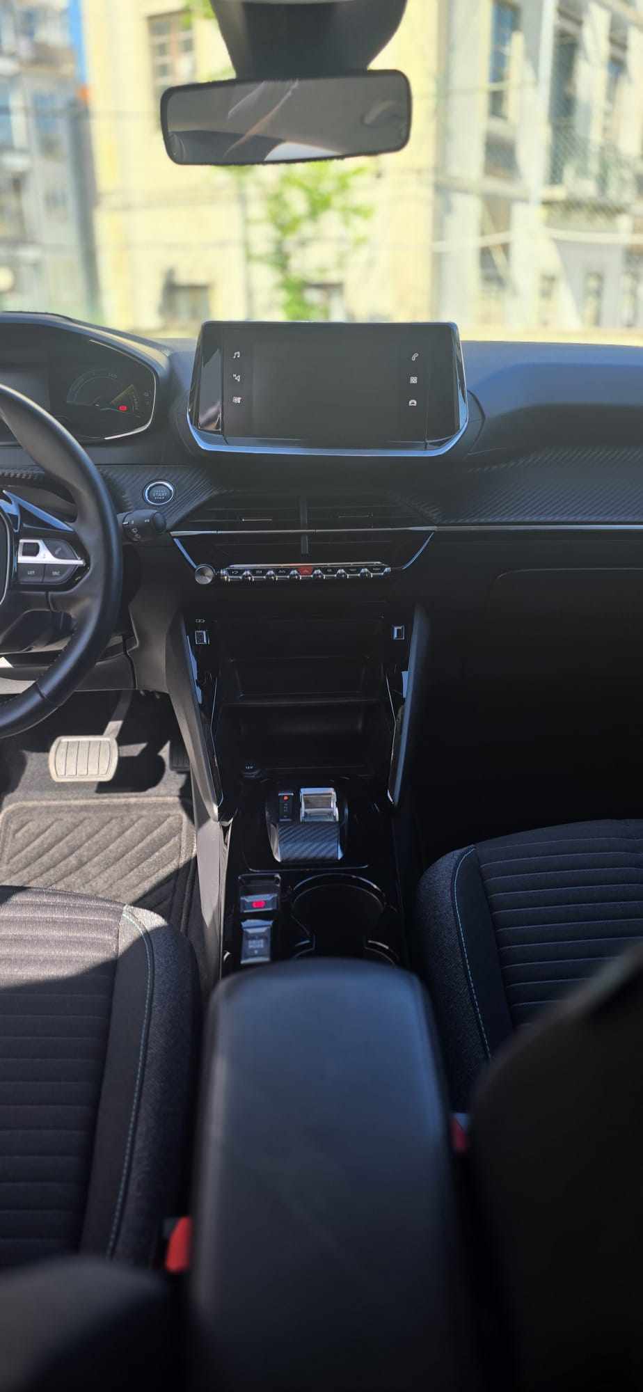 peugeot-e-208-ev-50-kwh-2023-eletrico