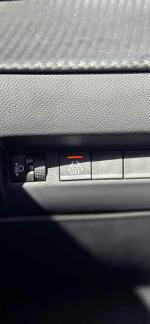 peugeot-e-208-ev-50-kwh-2023-eletrico