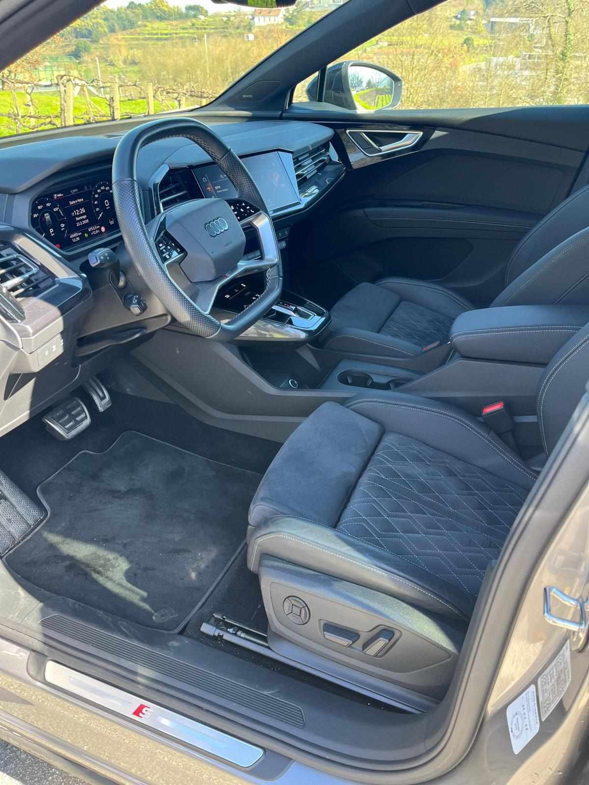 audi-q4-e-tron-50-e-tron-quattro-2023-eletrico