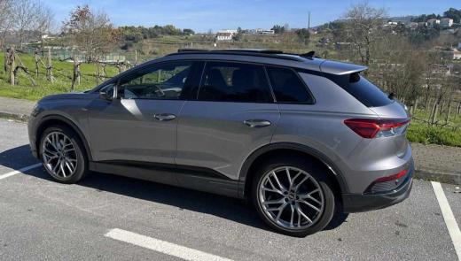 audi-q4-e-tron-50-e-tron-quattro-2023-eletrico