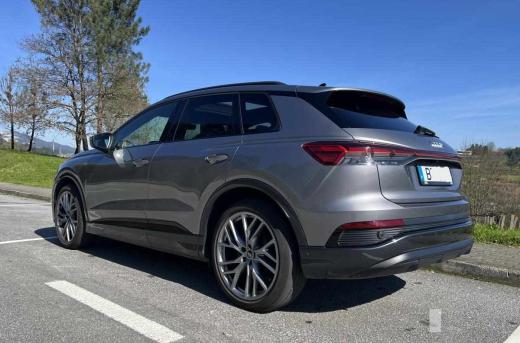 audi-q4-e-tron-50-e-tron-quattro-2023-eletrico