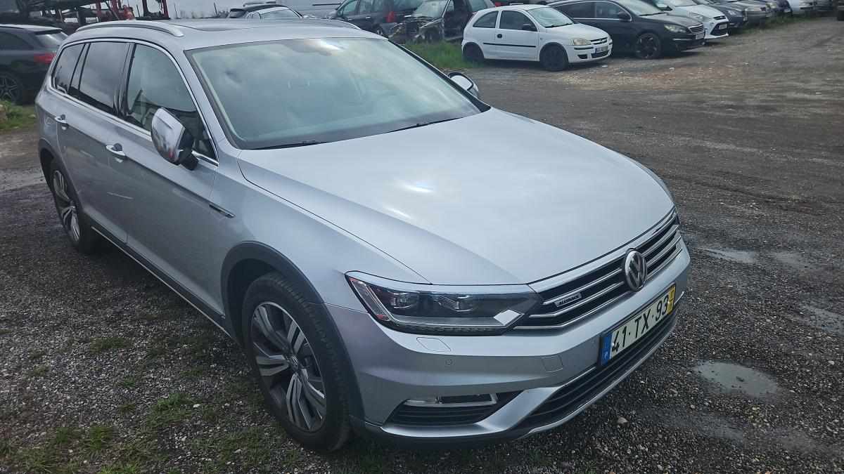 volkswagen-passat-2-0-tdi-scr-bluemotion-4motion-2017-diesel-1968cc