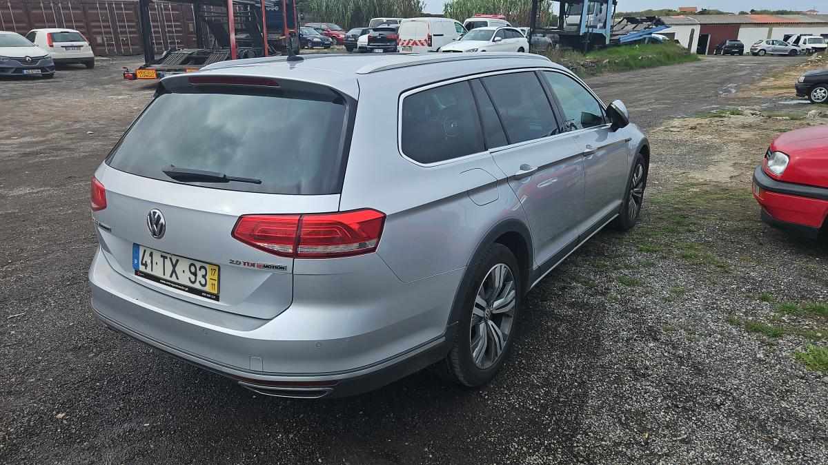 volkswagen-passat-2-0-tdi-scr-bluemotion-4motion-2017-diesel-1968cc