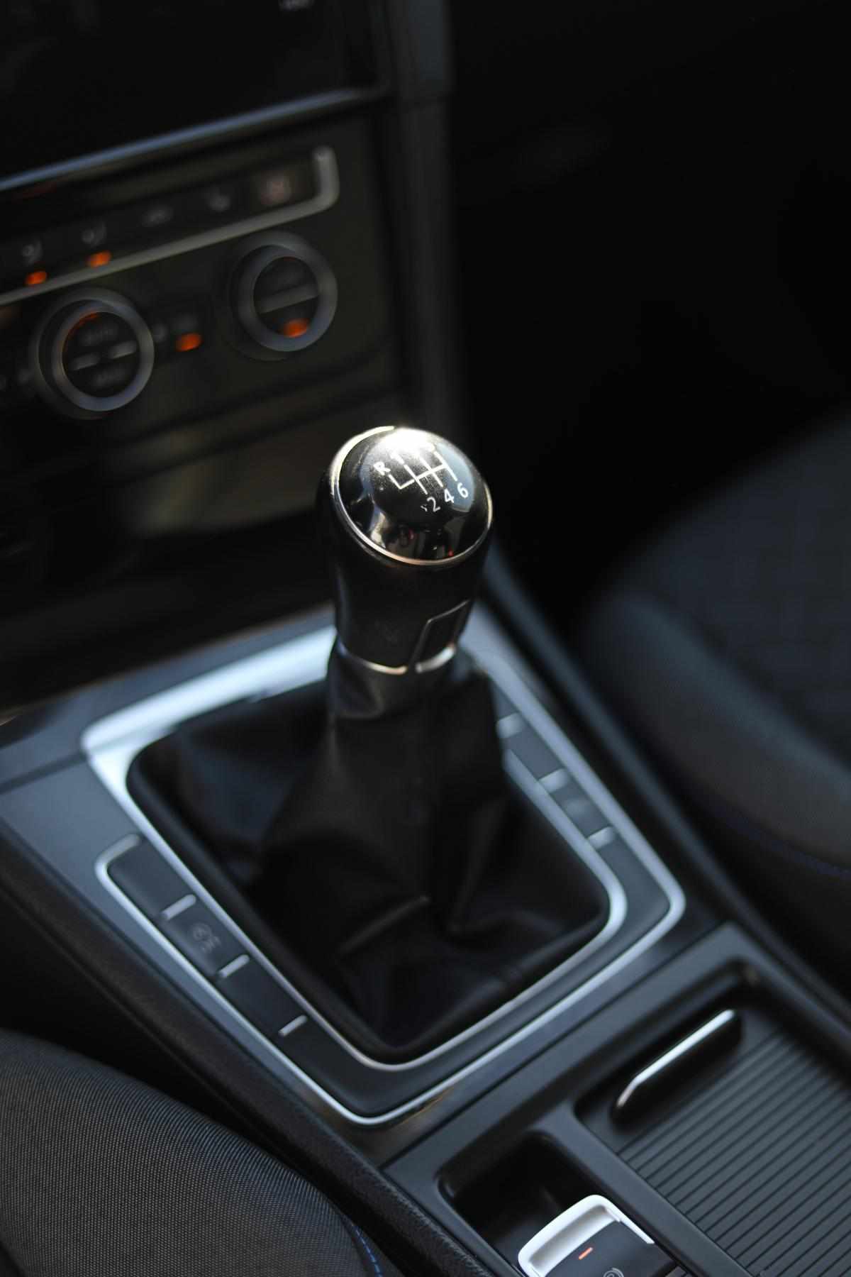 volkswagen-golf-1-5-tsi-2018-gasolina-1498cc