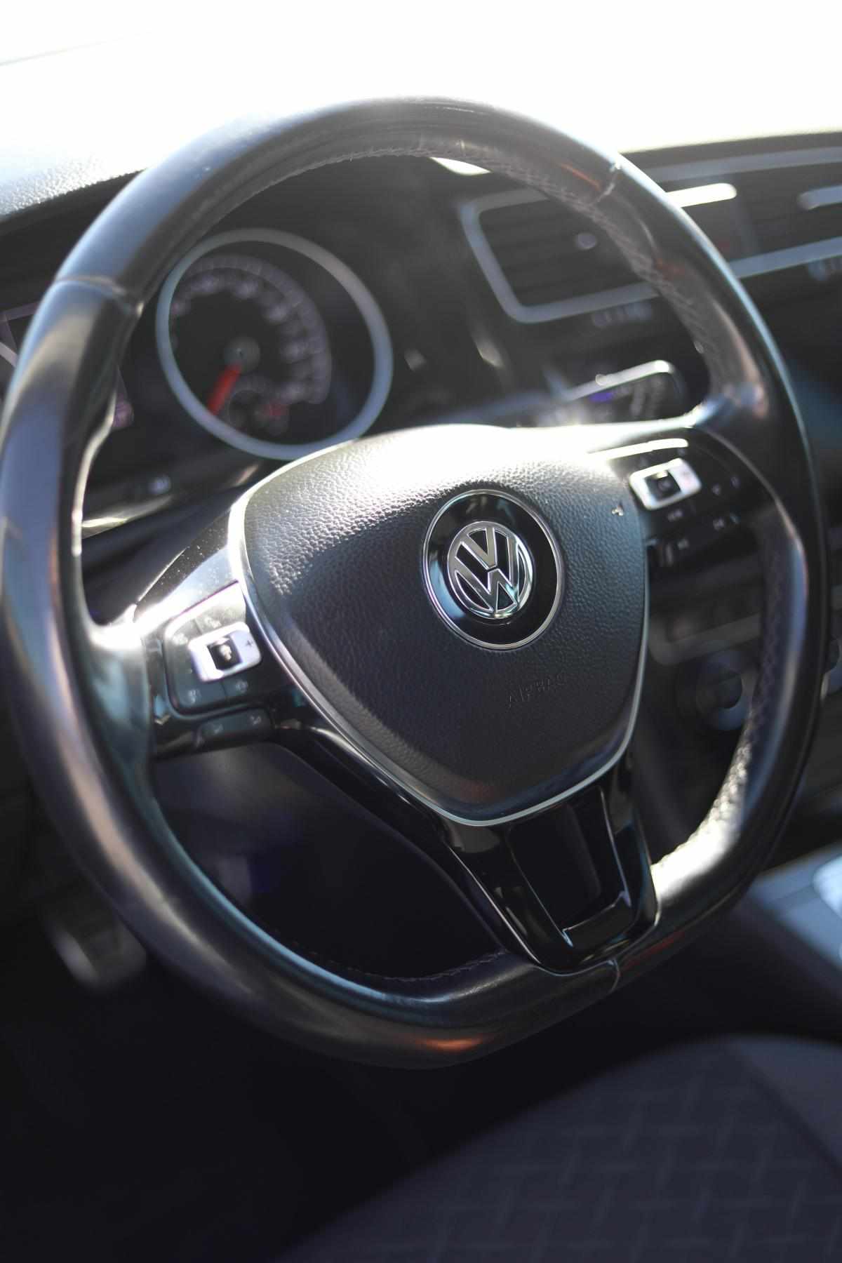 volkswagen-golf-1-5-tsi-2018-gasolina-1498cc