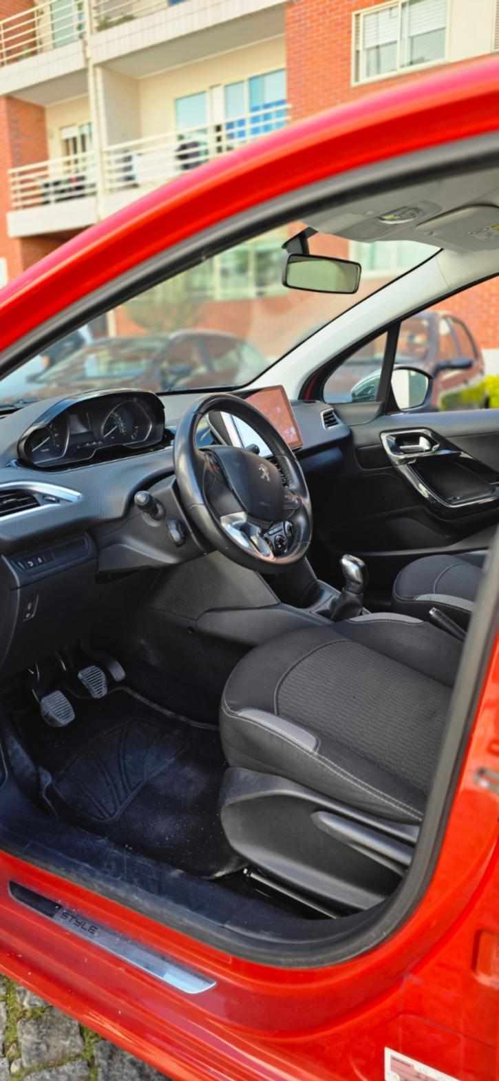 peugeot-208-1-2-vti-2016-gasolina-1199cc