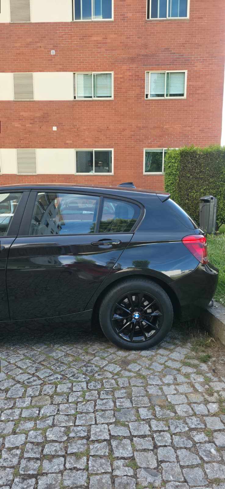 bmw-serie-1-116d-2012-diesel-1598cc