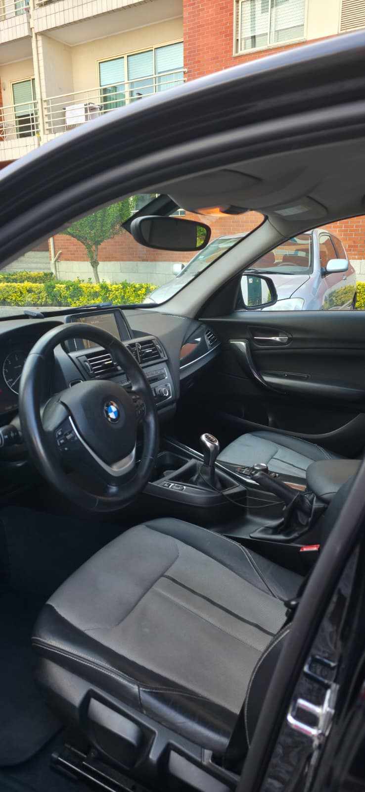 bmw-serie-1-116d-2012-diesel-1598cc