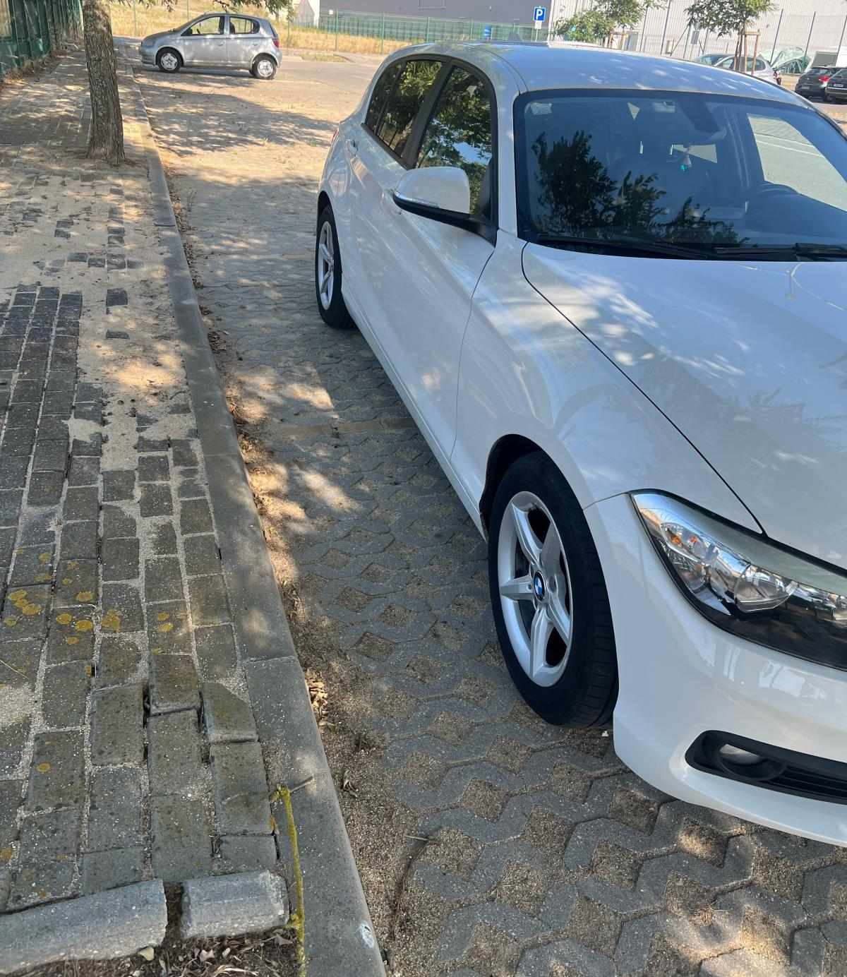 bmw-serie-1-116d-2016-diesel-1496cc