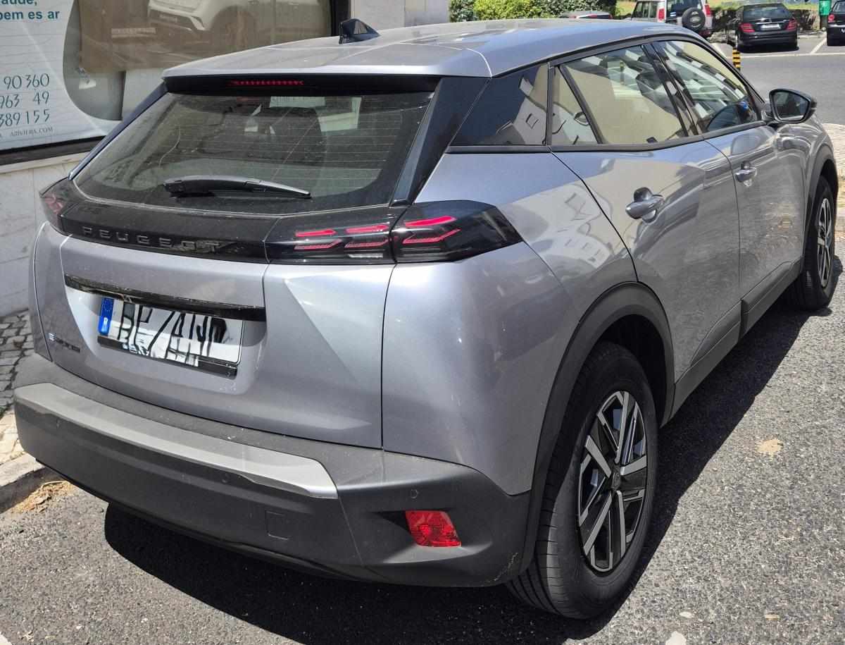 peugeot-2008-e-2008-2023-eletrico