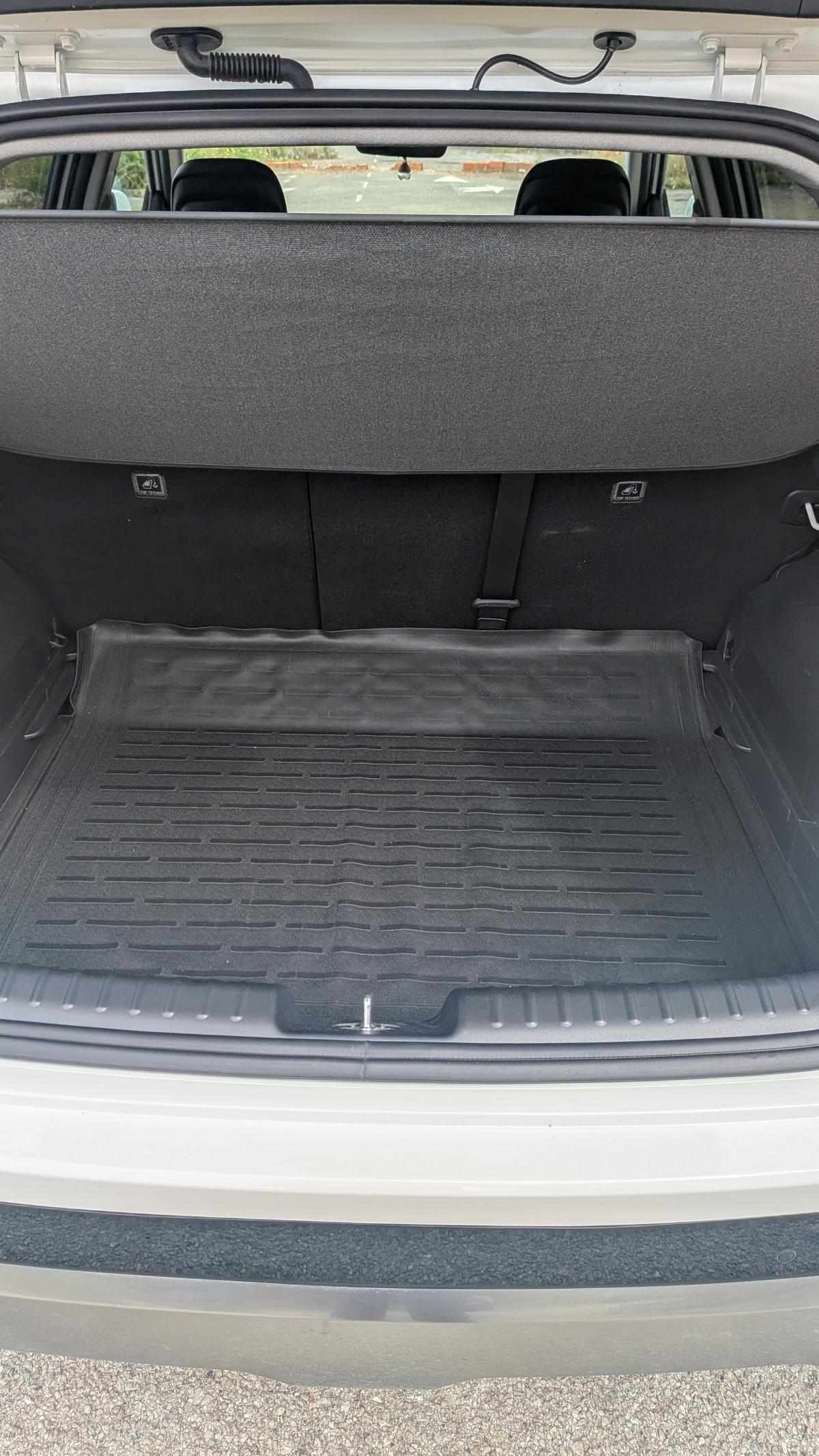 kia-niro-hybrid-1-6-gdi-2024-gasolina-1580cc