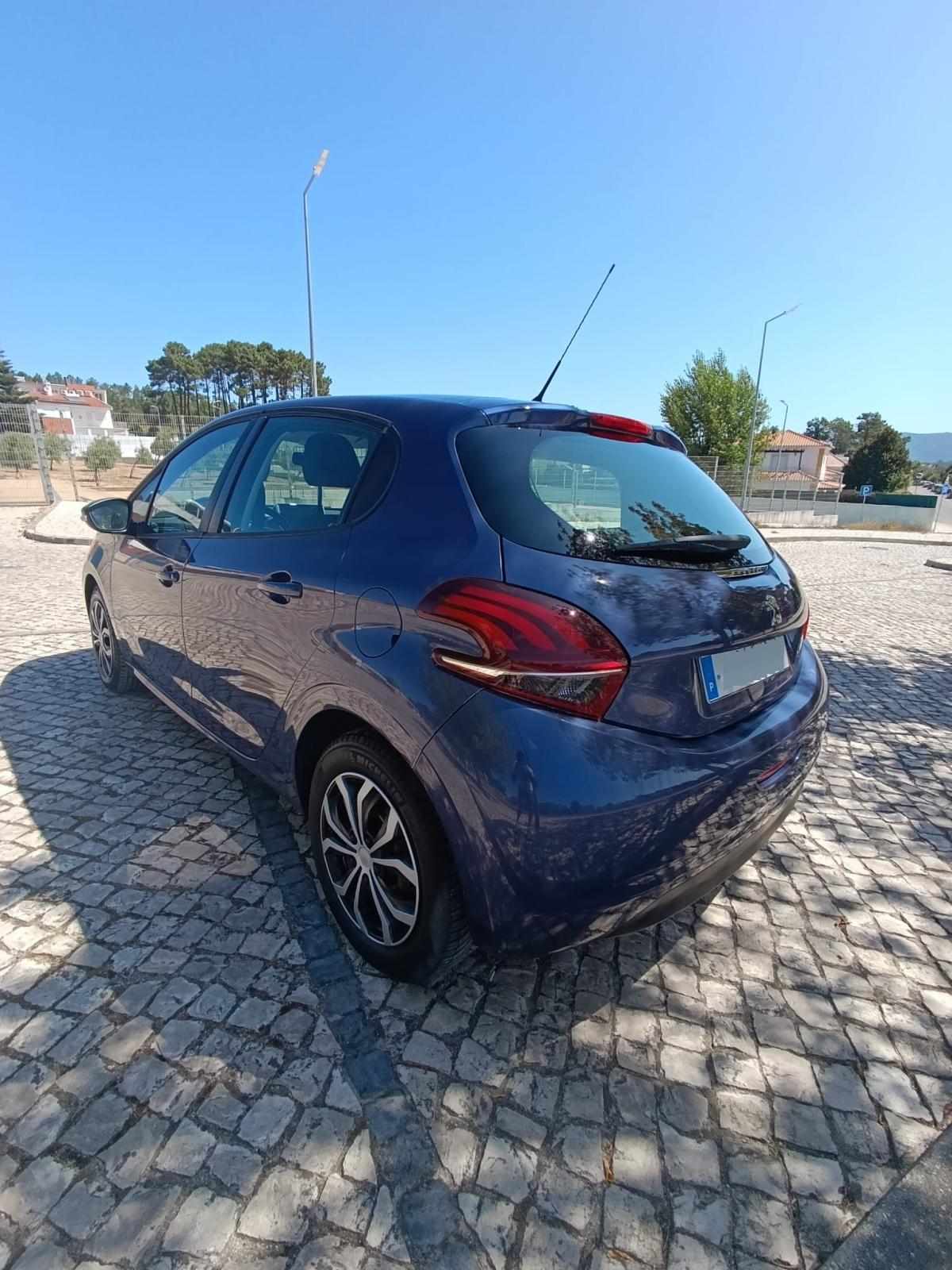 peugeot-208-1-0-vti-2016-gasolina-999cc