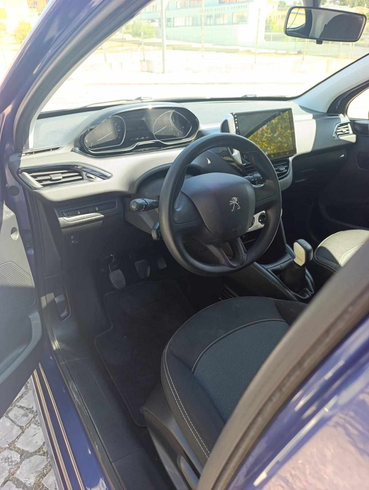 peugeot-208-1-0-vti-2016-gasolina-999cc