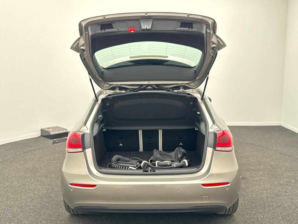 mercedes-benz-classe-a-a-250-e-1-3-2020-hibrido-a-gasolina-1332cc