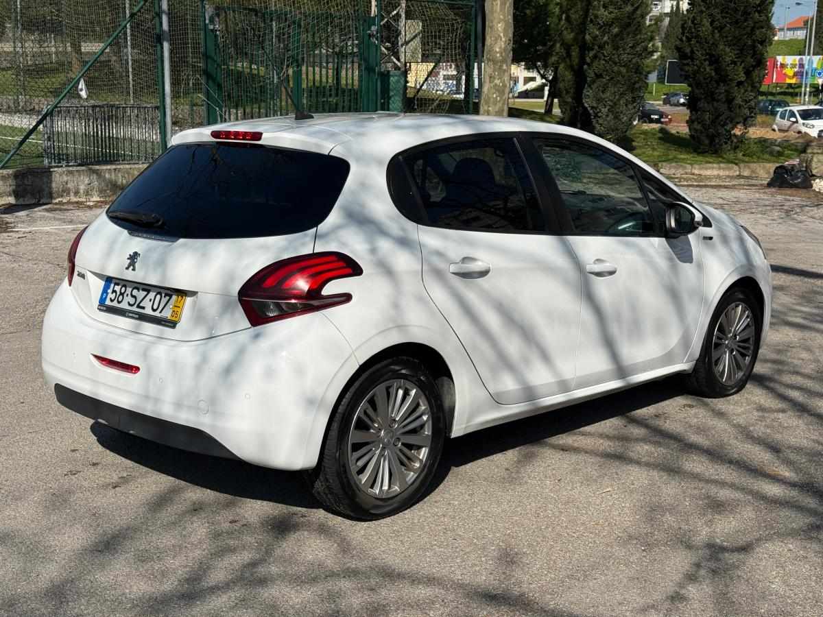 peugeot-208-1-6-bluehdi-2017-diesel-1560cc