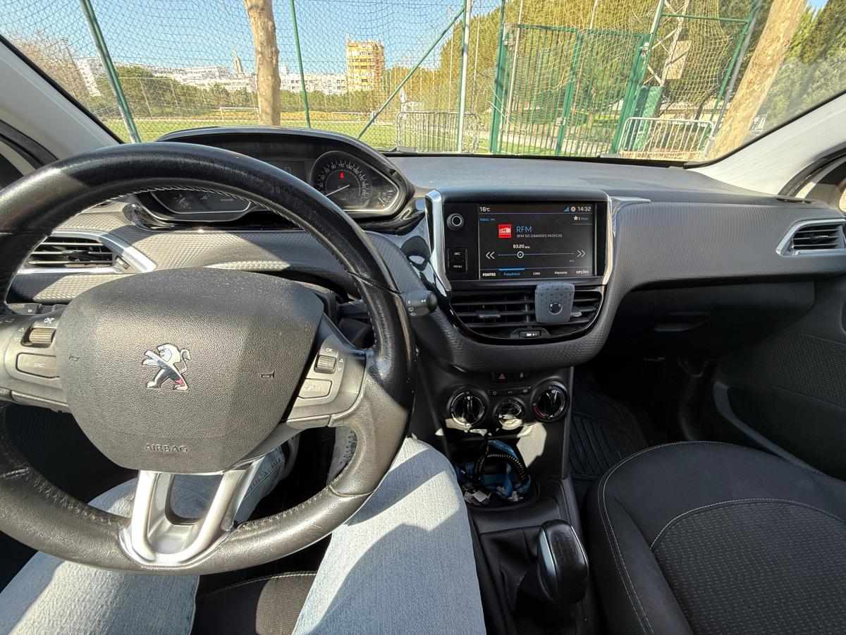 peugeot-208-1-6-bluehdi-2017-diesel-1560cc