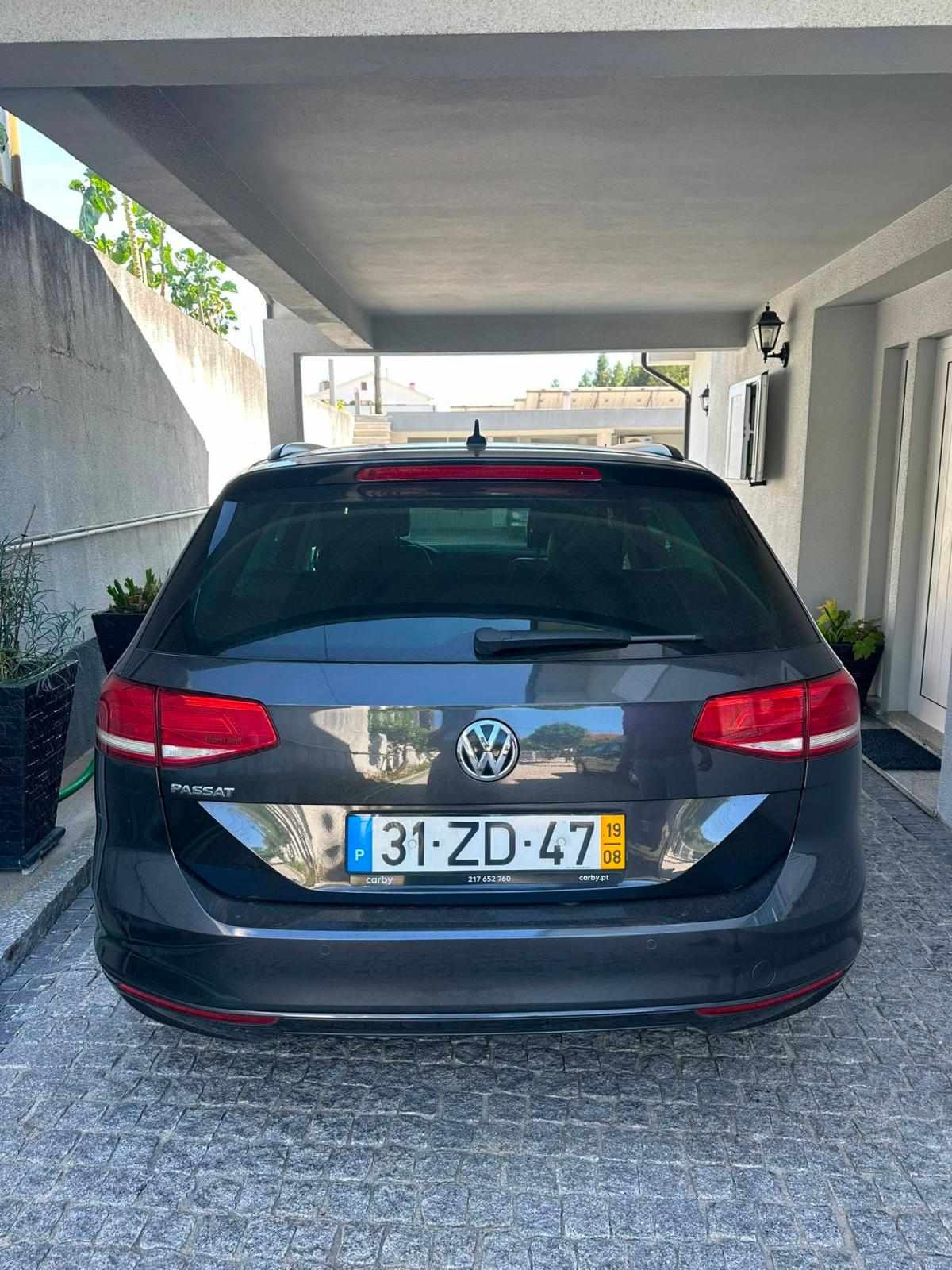 volkswagen-passat-1-6-120cv-2019-diesel-1598cc