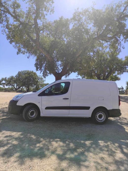 peugeot-partner-1-6-99cv-2017-diesel-1560cc