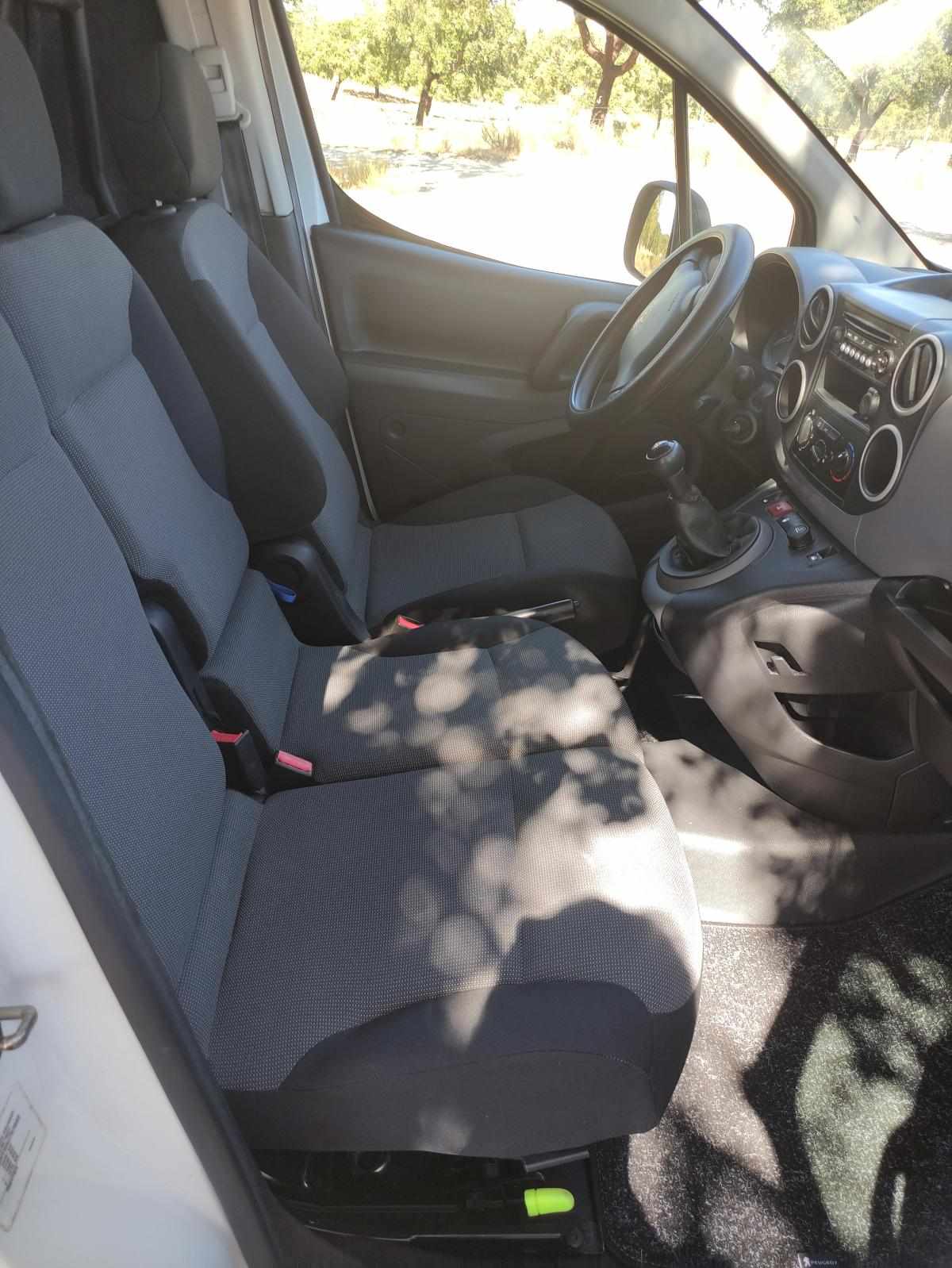 peugeot-partner-1-6-99cv-2017-diesel-1560cc