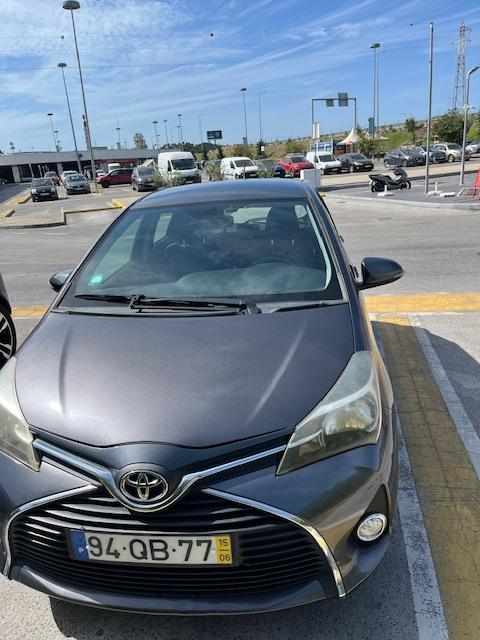 toyota-yaris-1-33-dual-vvt-i-2015-gasolina-1329cc