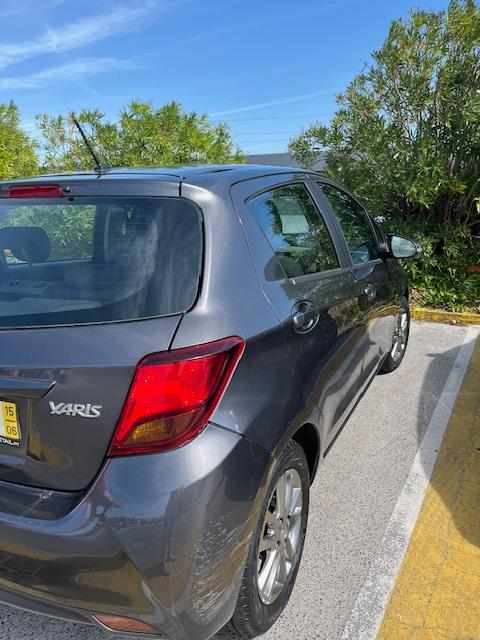 toyota-yaris-1-33-dual-vvt-i-2015-gasolina-1329cc