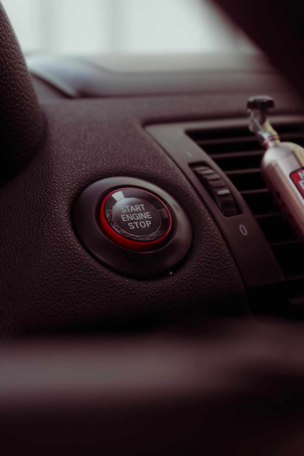 bmw-serie-1-118d-2011-diesel-1995cc