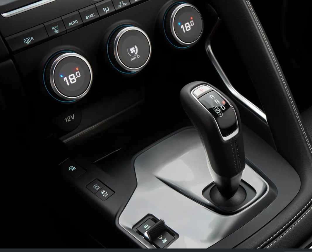 jaguar-e-pace-d150-2-0-awd-2018-diesel-1999cc