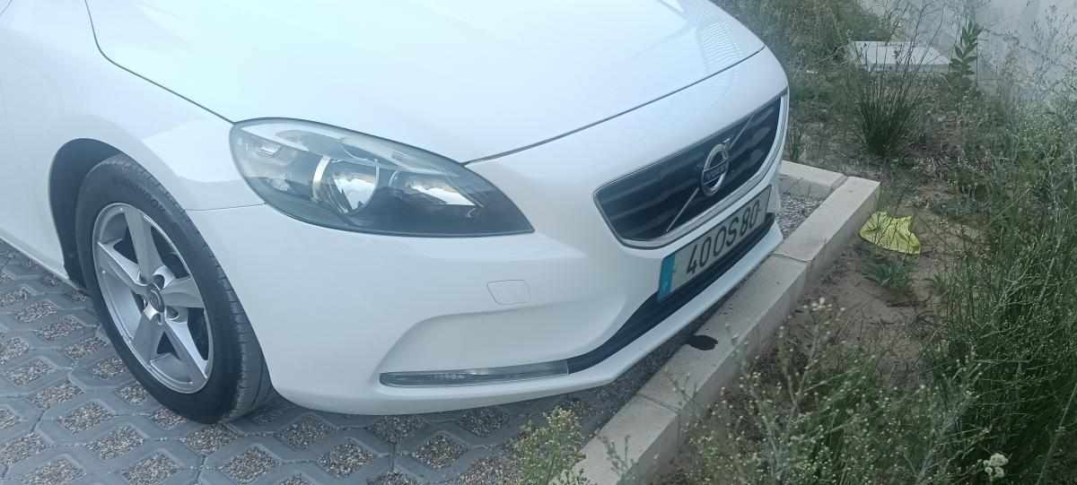 volvo-v40-1-6-d2-2014-diesel-1560cc