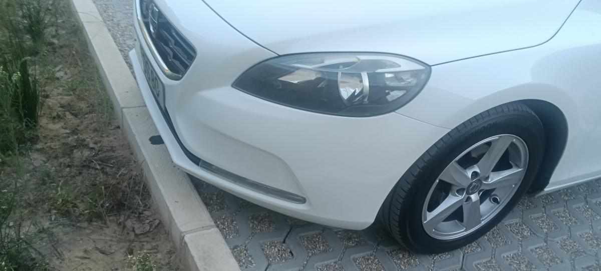 volvo-v40-1-6-d2-2014-diesel-1560cc