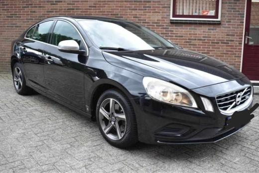 volvo-s60-d2-1-6-2014-diesel-1600cc