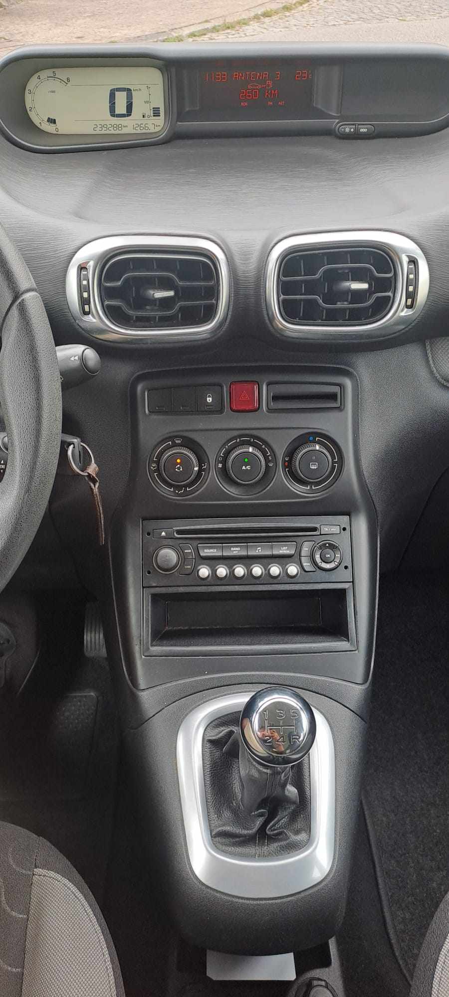 citroen-c3-picasso-1-6-hdi-2012-diesel-1560cc