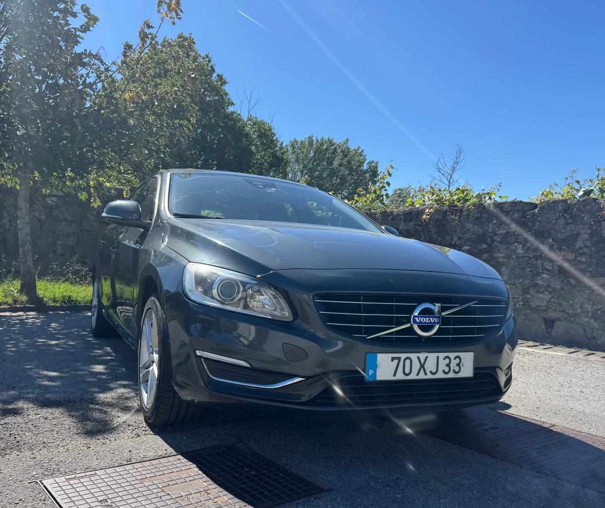 volvo-v60-polestar-d6-plug-in-hybrid-2-4-awd-2013-diesel-2400cc