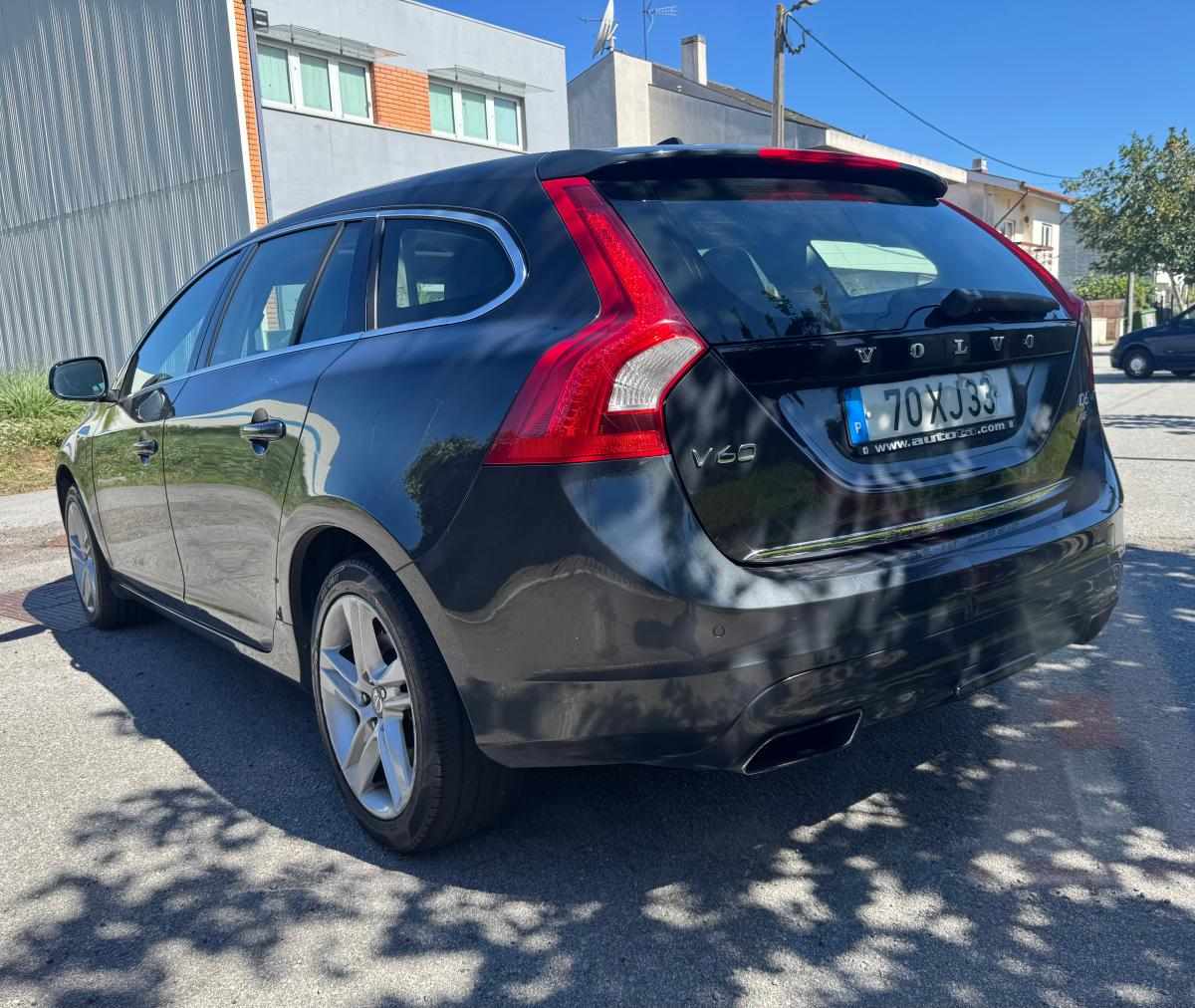 volvo-v60-polestar-d6-plug-in-hybrid-2-4-awd-2013-diesel-2400cc