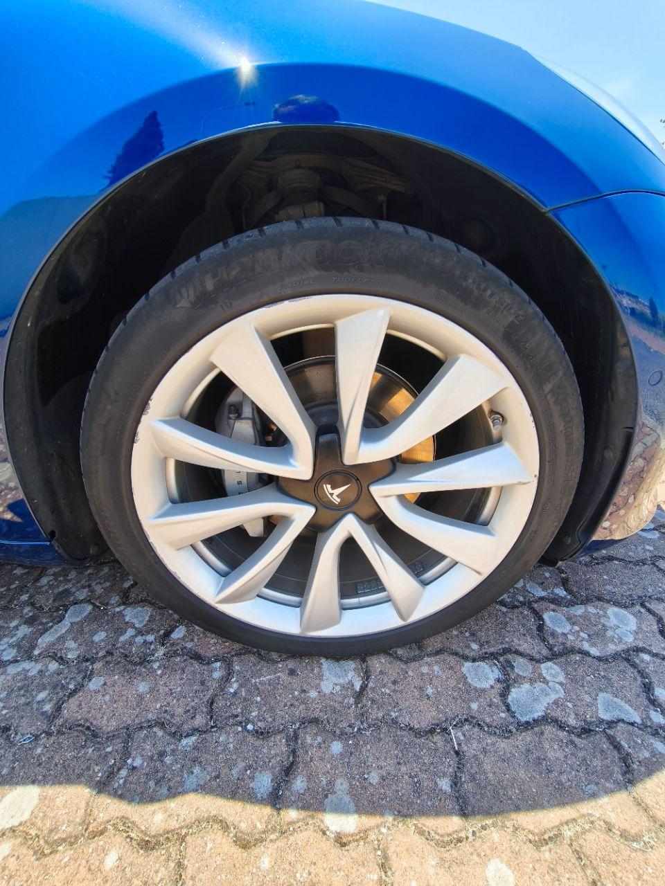tesla-model-3-performance-2019-eletrico