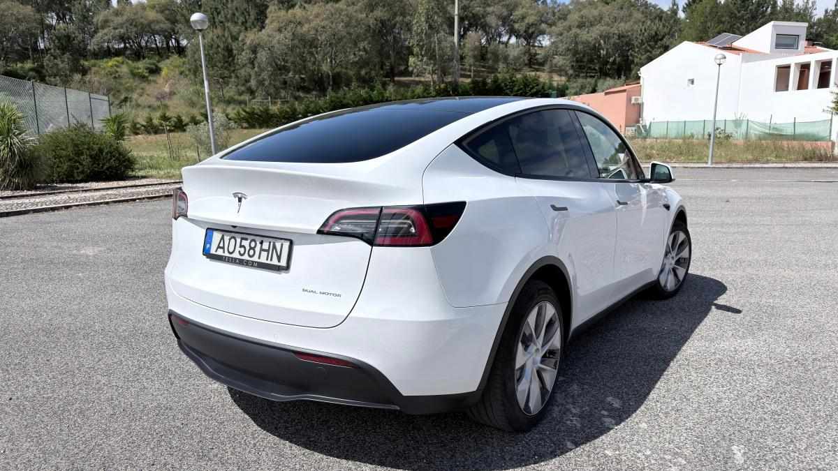 tesla-model-y-long-range-awd-2022-eletrico