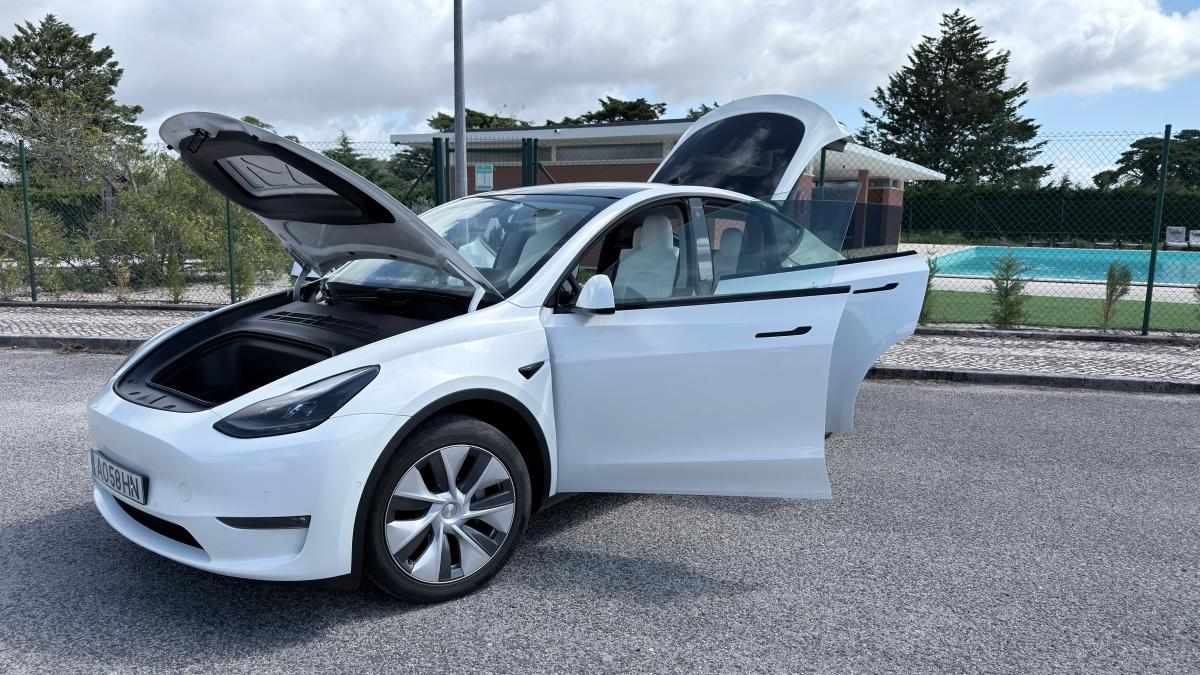 tesla-model-y-long-range-awd-2022-eletrico